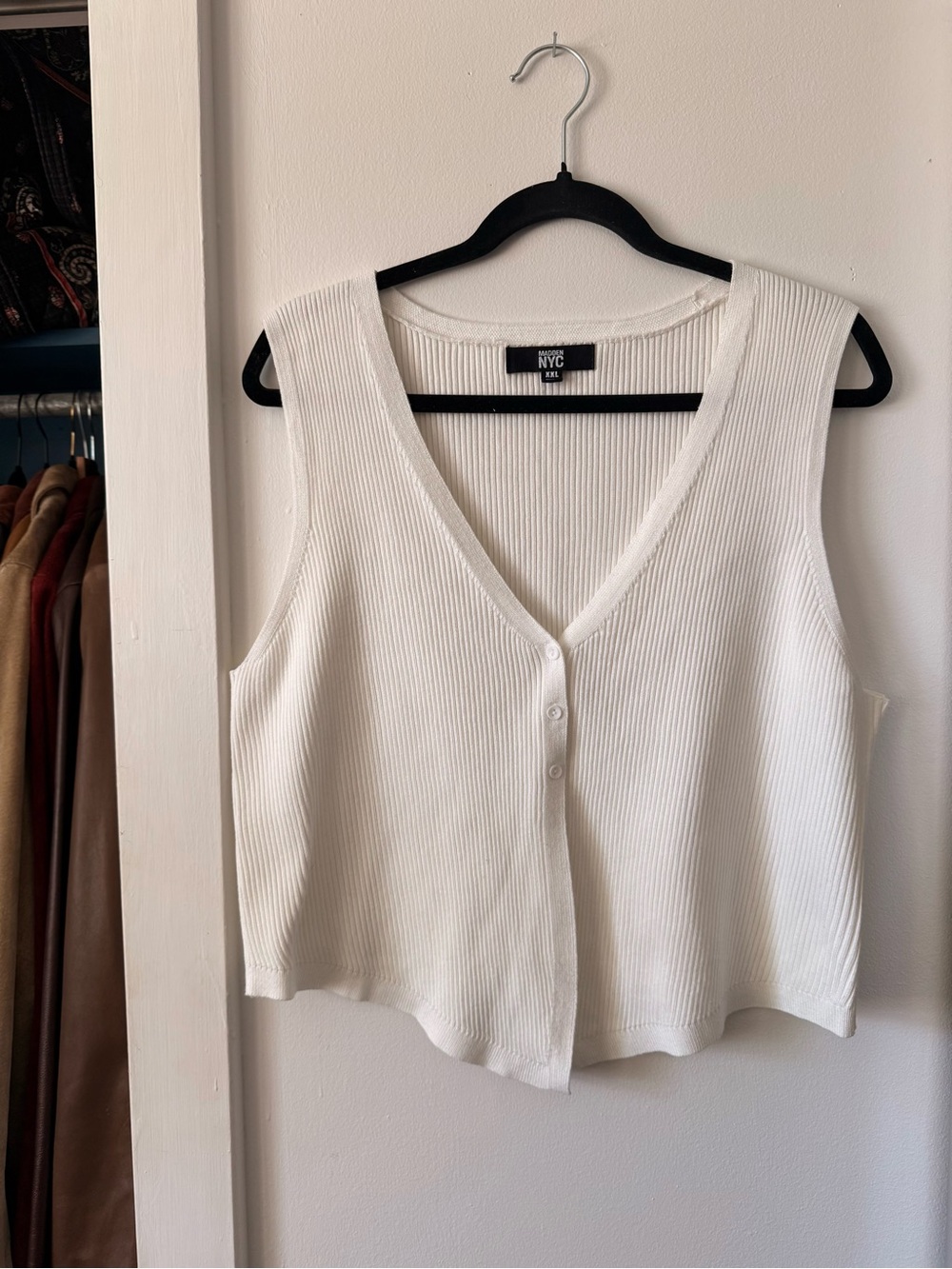 NYC White Ribbed V-Neck Button Tank